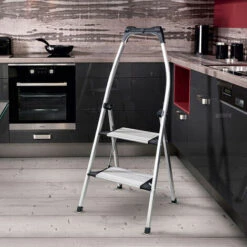 HAILO Klapptritt Für Profis - 2 Stufen - Maximale Arbeitshöhe 2.49m - 4302-201 -Leitern Verkaufsladen 10221885 3