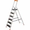 SONGMICS Leiter 6 Stufen, Aluleiter Mit 12cm Breiten Stufen, Stehleiter Mit Werkzeugschale, Klappleiter Mit Anti-Rutsch-Füßen, Max. Statische Belastbarkeit 150KG GLT06BK - Silbern-Schwarz-Orange