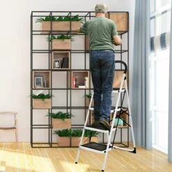 COSTWAY Trittleiter 4-Stufen-Trittleiter Klapptritt 150 Kg Tragkraft Weiss, Stehleiter Klappbar, Haushaltsleiter Stufenleiter Platzsparend, Metall, Stufenstehleiter -Leitern Verkaufsladen 17997965 3