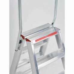 Altrex Sierra Beidseitig Begehbare Stufenleiter SDO 3 Mit Bügel