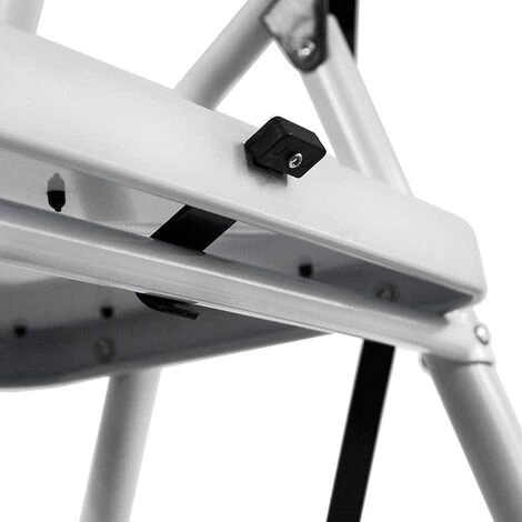 DAY PLUS Trittleiter 3 Stufen, Schwerlast Leiter Haushalt | Stahl | Klappbar, Bis 150 KG, Für Zu Hause/ Büro /Küche 5 DAY PLUS Trittleiter 3 Stufen, Schwerlast Leiter Haushalt | Stahl | Klappbar, Bis 150 KG, Für Zu Hause/ Büro /Küche – Bild 5